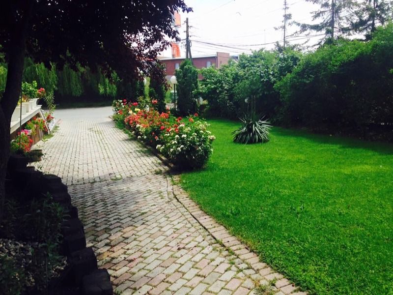 Hotel Aldi Cagllavice Bagian luar foto